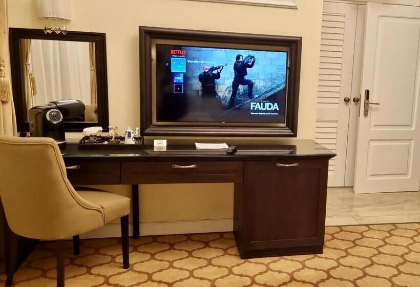 اتاق استاندارد با تخت بزرگ, Venetian Bucharest