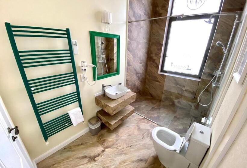 اتاق استاندارد با تخت بزرگ, Venetian Bucharest