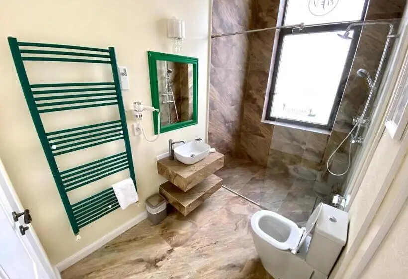 اتاق سوپریور با تخت بزرگ, Venetian Bucharest
