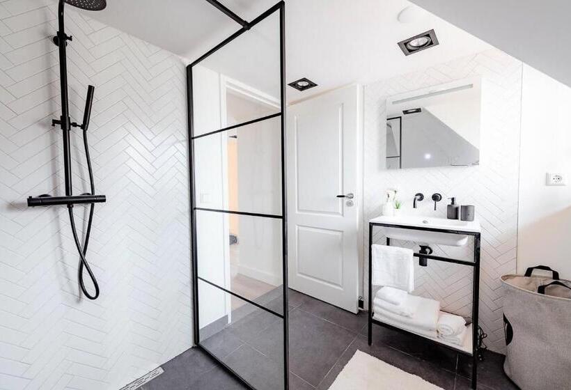 جناح 3 غرف نوم, Lvm Stays