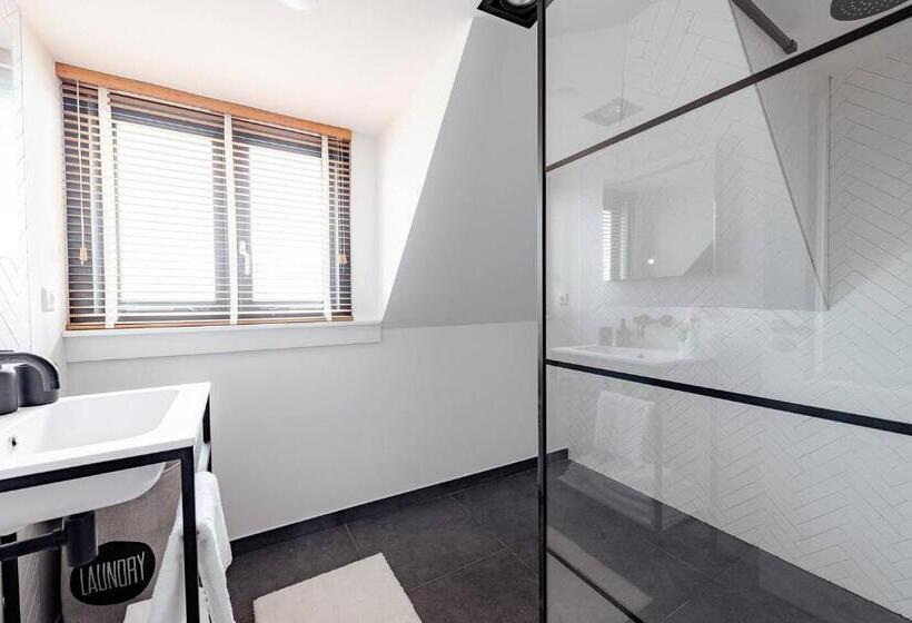 جناح 3 غرف نوم, Lvm Stays