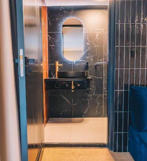 غرفة ديلوكس مزودة بشرفة, Lvm Stays