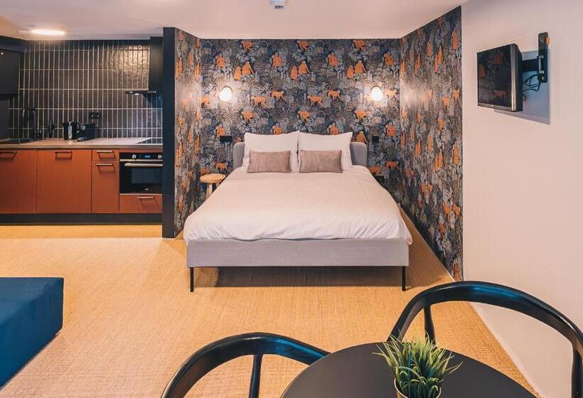 غرفة ديلوكس مزودة بشرفة, Lvm Stays