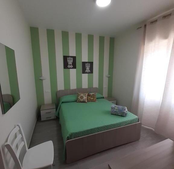 اتاق اکونومی, Le Camere Del Villaggio