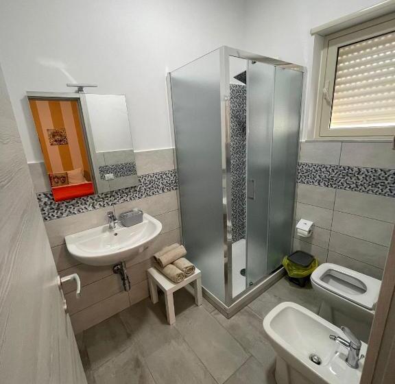 استودیوی استاندارد, Le Camere Del Villaggio