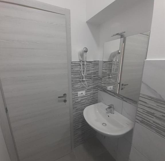 Economy Quadruple Room, Le Camere Del Villaggio