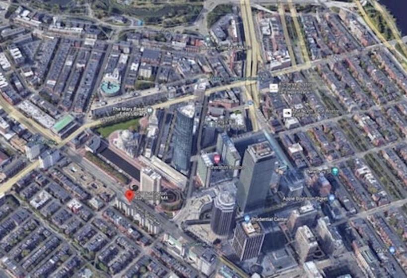 ３ベッドルームアパートメント, Renu At Back Bay