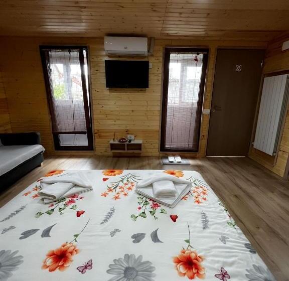 Standard Værelse, Magic Box