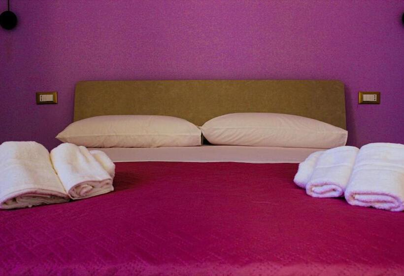 اتاق استاندارد با چشمانداز باغ, Armonia Galeta