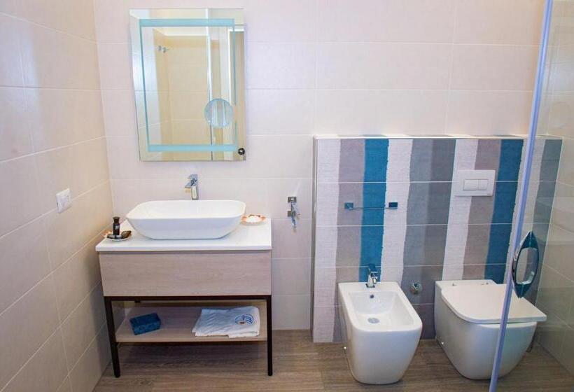 اتاق استاندارد با چشمانداز کوهستان, Mbaccimari B&b