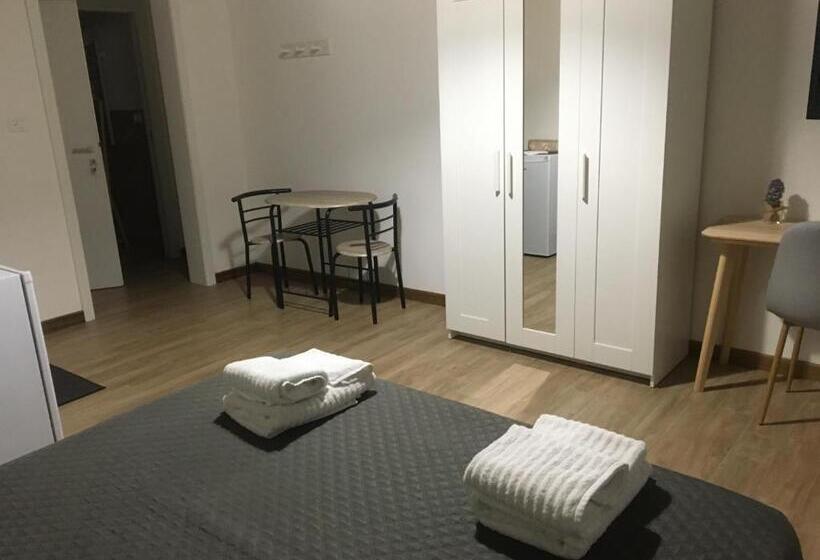 اتاق لوکس, Largo Otranto Guest House