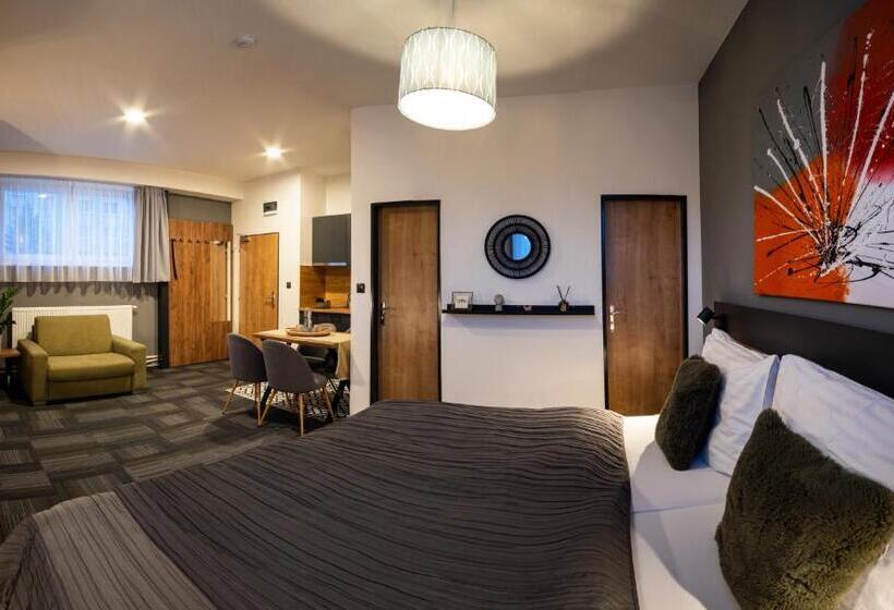 חדר דלוקס, Penzión Mamut Revúca