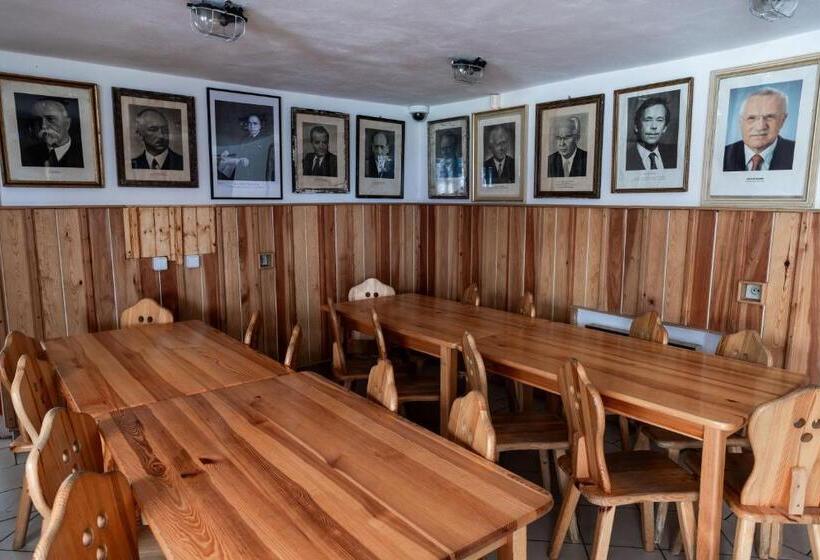 浴室共有スタンダード４人用ルーム, Penzion A Restaurace Kamínek