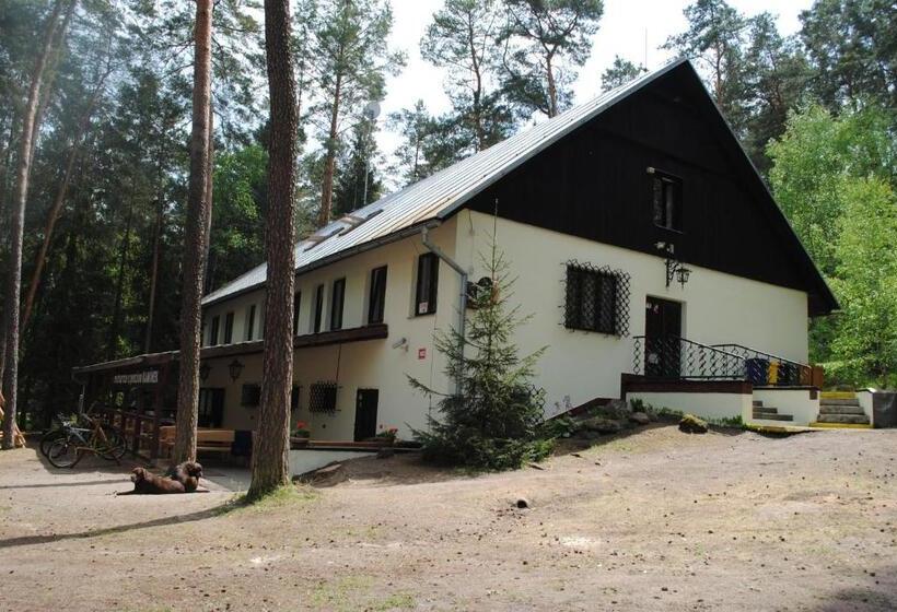 标准四人间共用浴室, Penzion A Restaurace Kamínek