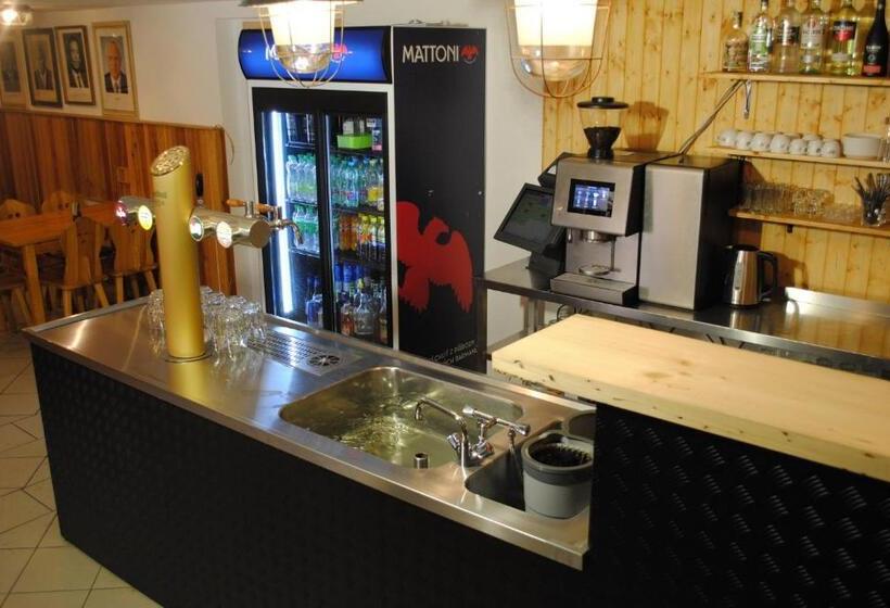 浴室共有スタンダード４人用ルーム, Penzion A Restaurace Kamínek