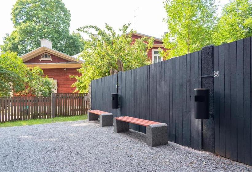 استودیوی سوپریور, Youthments   Student