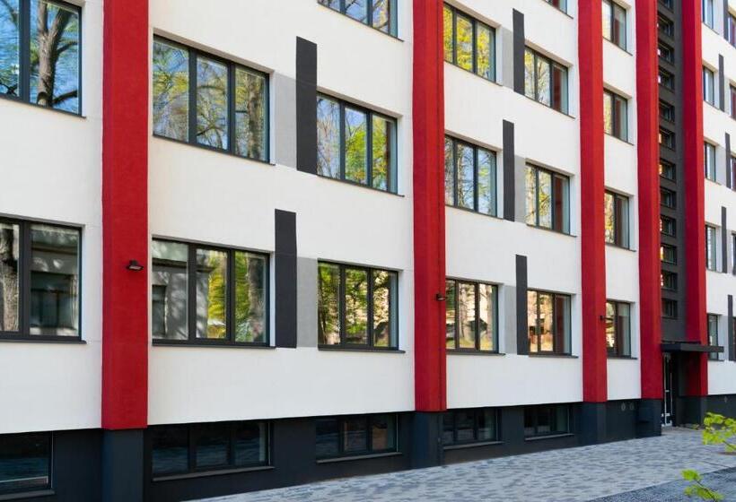 استودیوی سوپریور, Youthments   Student