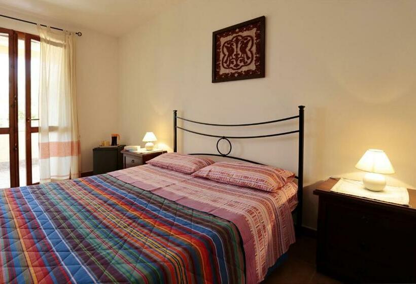 Номер Стандарт с Балконом, Bed And Breakfast Le Camelie