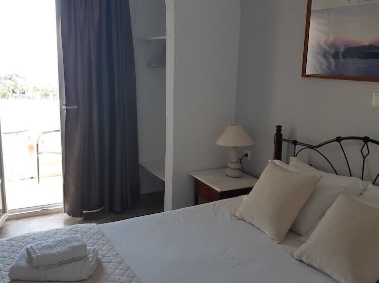 スタンダードルーム, Emmanouela Studios & Villas