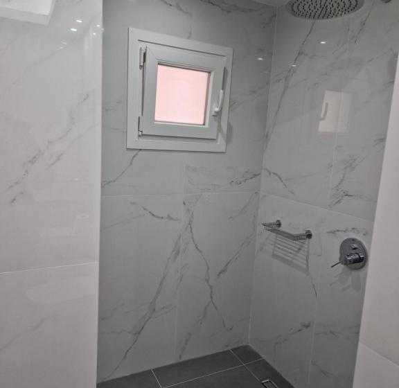 スタンダードトリプルルーム, Emmanouela Studios & Villas