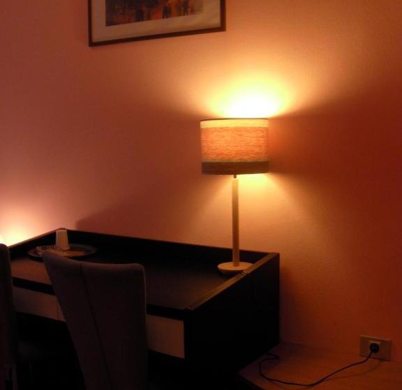 اتاق استاندارد با سرویس بهداشتی مشترک, Affittacamere Alla Stazione