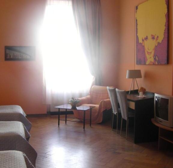 اتاق استاندارد سه تخته با سرویس بهداشتی مشترک, Affittacamere Alla Stazione