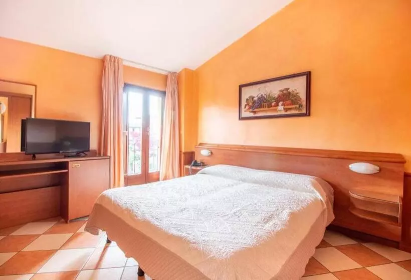 Camera Standard, Antica Fonte