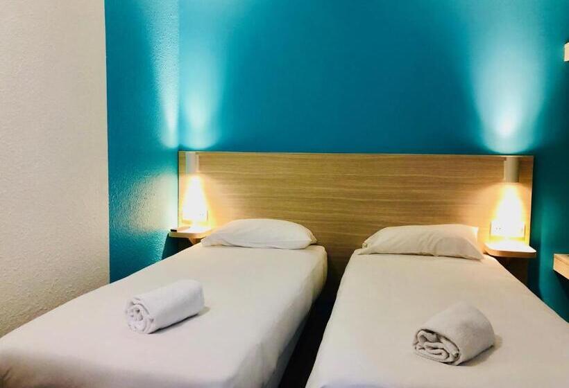 스탠다드 룸, Hôtel Du Stade Ex Kyriad Direct Lille Est Stade Pierre Mauroy