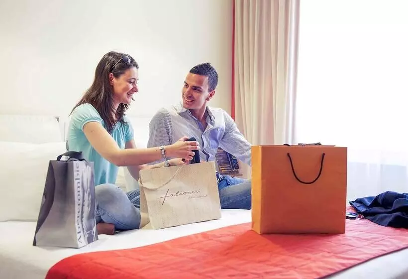 ダブルベッドのクラシックルーム, Mercure Milano Solari