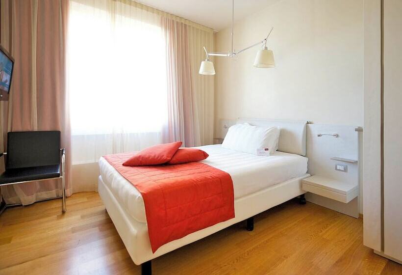 اتاق کلاسیک, Mercure Milano Solari