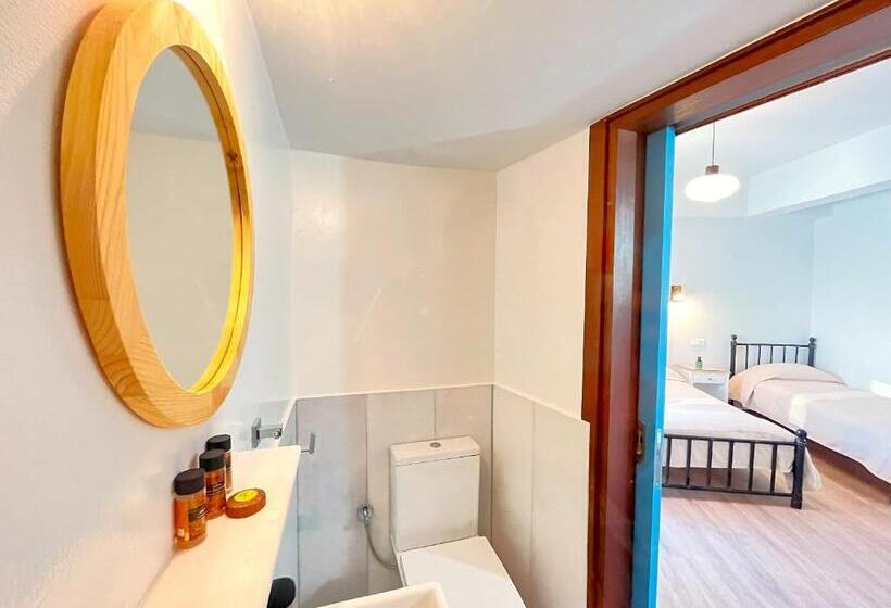 اتاق استاندارد سه نفره, Pefkakia Park