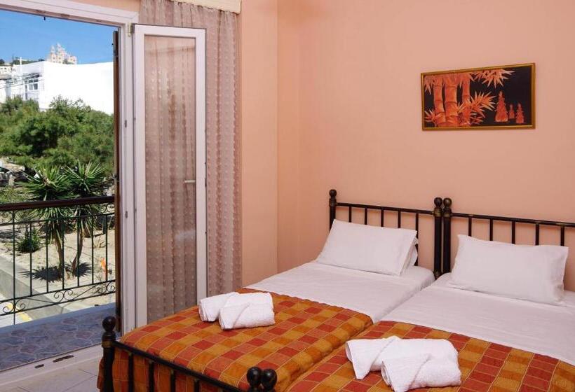 اتاق استاندارد با بالکن, Pefkakia Park