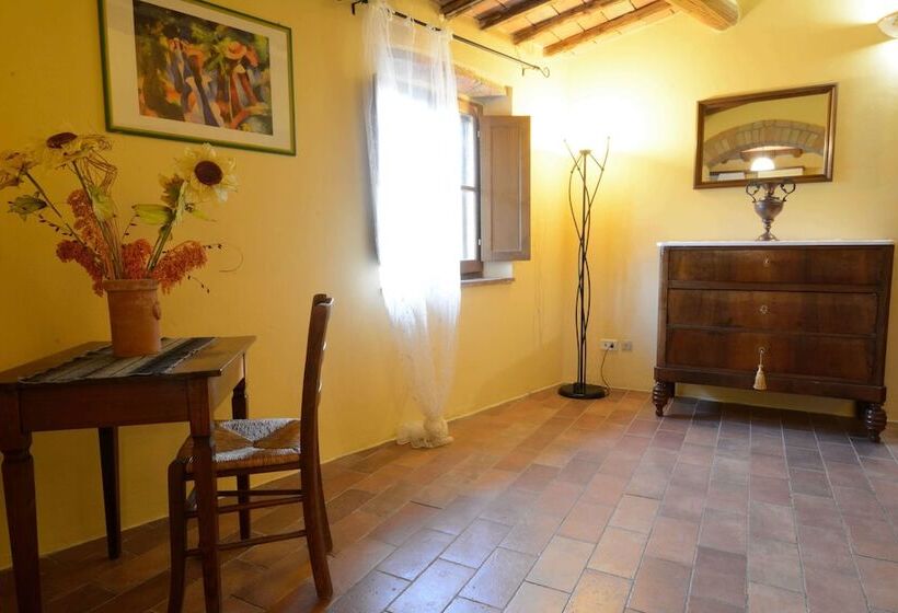 침실 3개 아파트, Croce Di Bibbiano