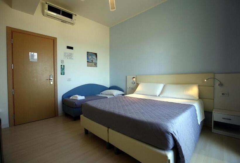 수피리어 트리플룸 바다 전망, San Marco Marotta