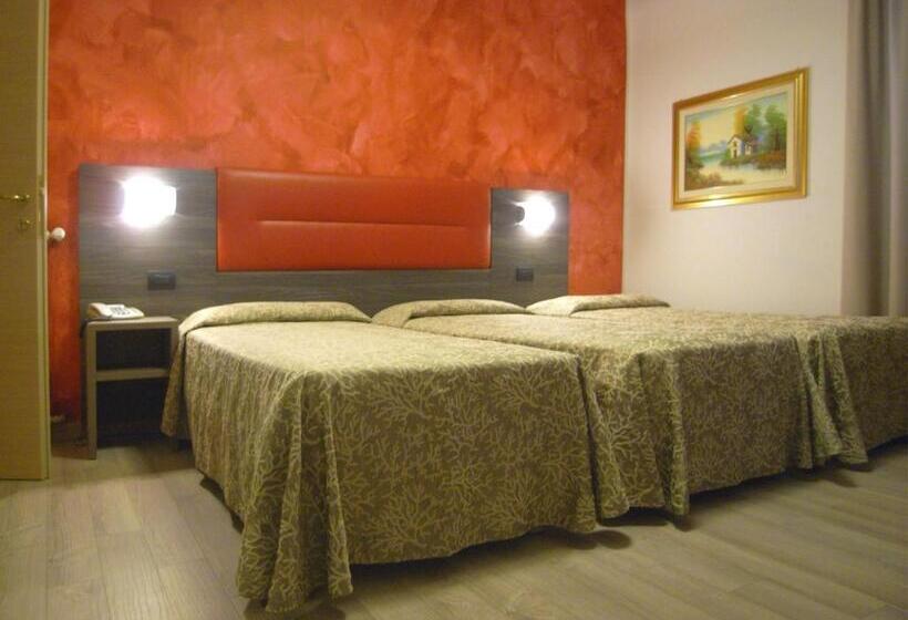 اتاق استاندارد سه نفره, Siena