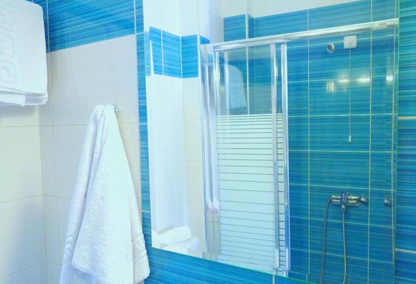 חדר סטנדרט יחיד, Stratos