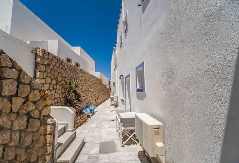 4인용 스탠다드 룸, Stavros Villas