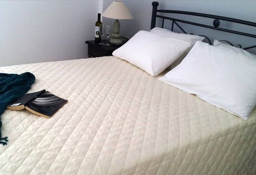 غرفة قياسية رباعية, Stavros Villas