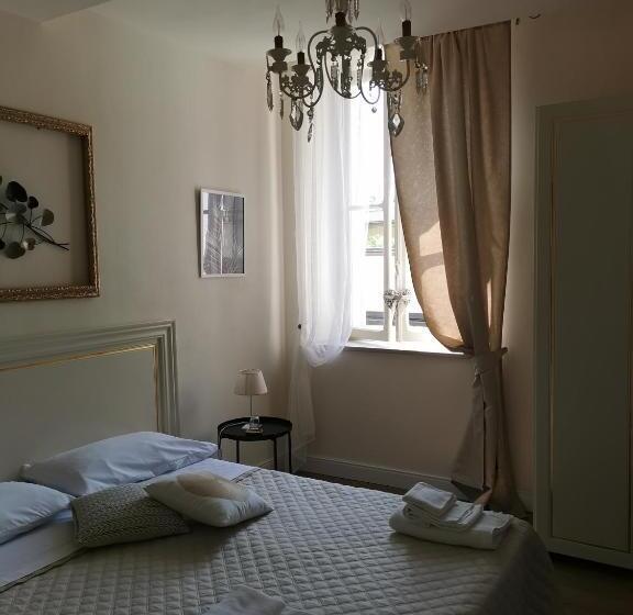 Chambre Familiale, Ariediparma   Rooms&apartments