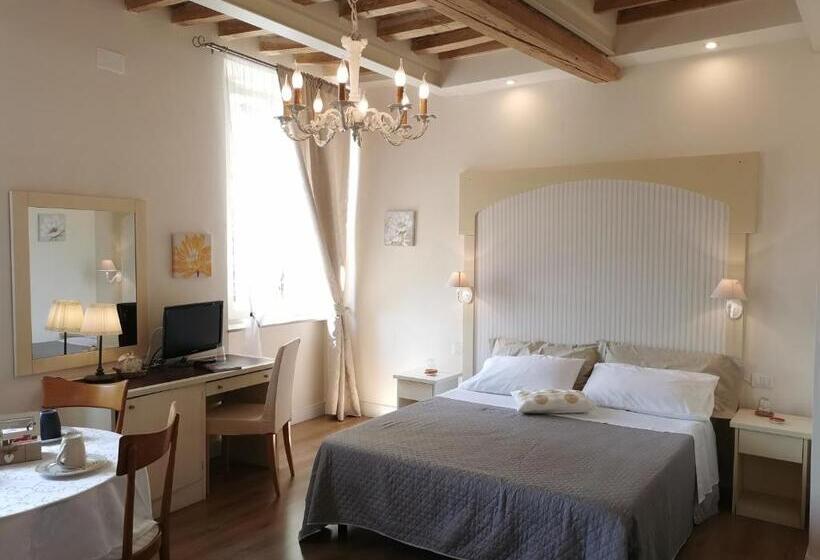 Chambre Familiale, Ariediparma   Rooms&apartments