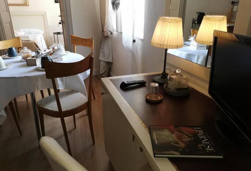 Chambre Familiale, Ariediparma   Rooms&apartments