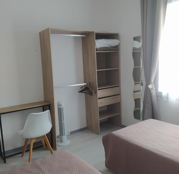 스탠다드 룸, Comme A La Maison