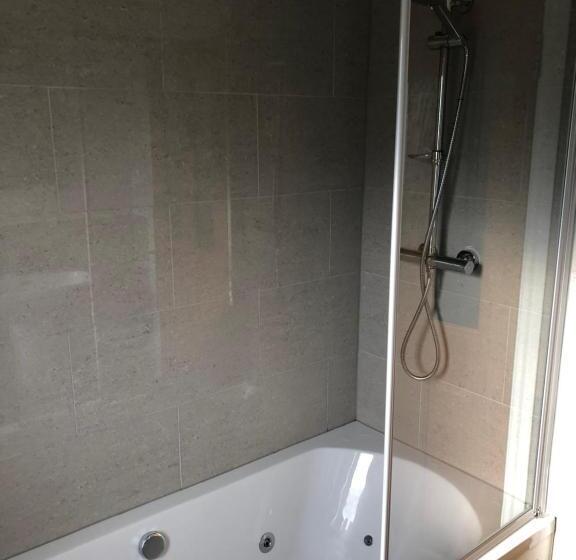 Chambre Economy, Brecbennoch