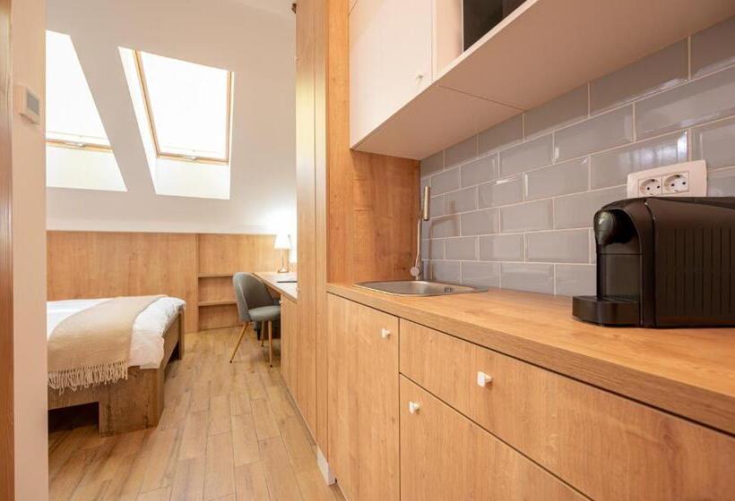 اتاق استاندارد, Central Park Rooms