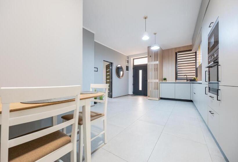 آپارتمان 1 خوابه همکف, Central Park Rooms