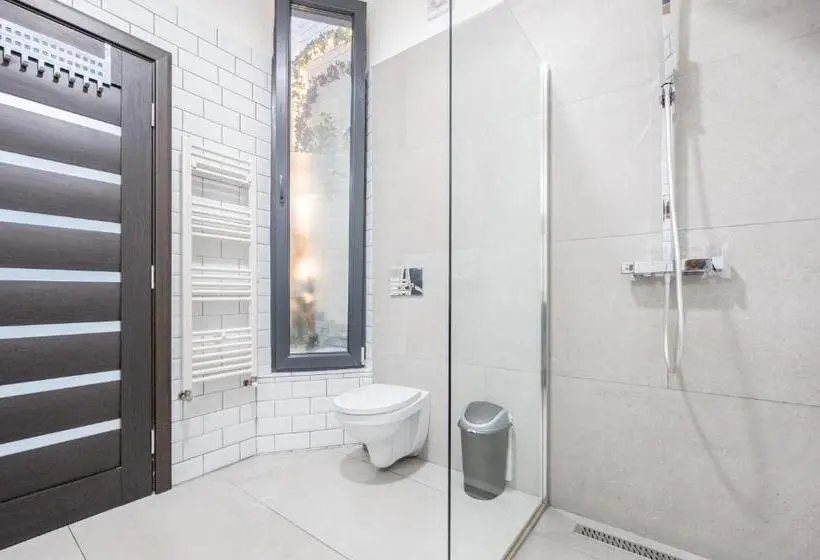آپارتمان 1 خوابه همکف, Central Park Rooms