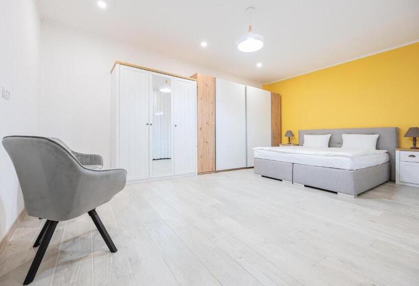 آپارتمان 1 خوابه همکف, Central Park Rooms