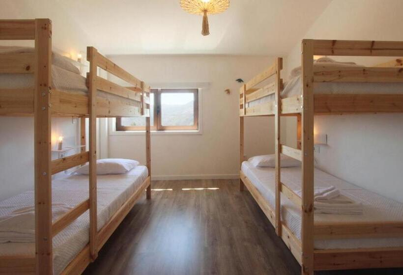 غرفة قياسية رباعية, Hostel Retiro Do Gerês