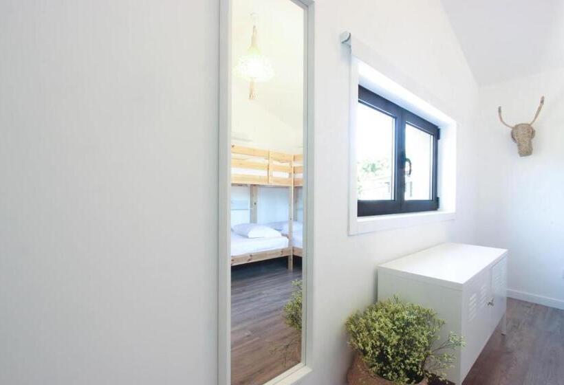 スタンダード４人部屋, Hostel Retiro Do Gerês