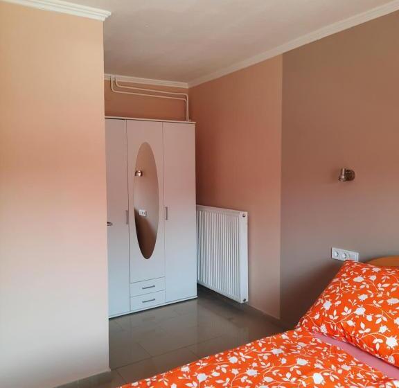 آپارتمان 1 خوابه, Pension Horvath